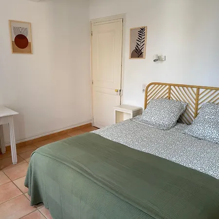 Lejlighed Climatise Avec Wifi Au Coeur Du Village Et A 50m De La *